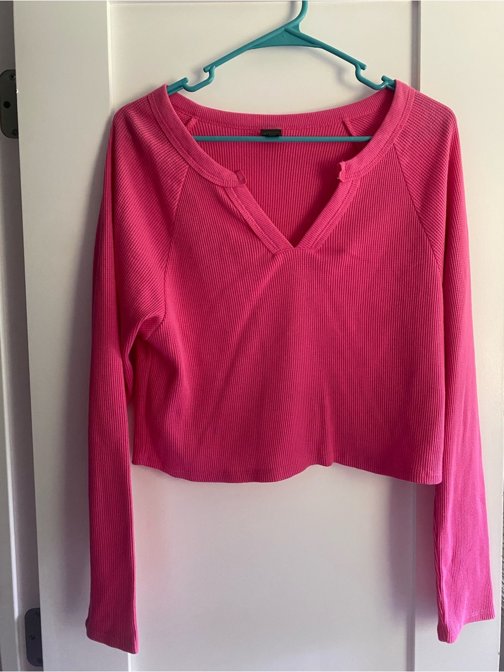 wild fable Hot Pink Ribbed V-Neck Cropped Long Sleeve Top